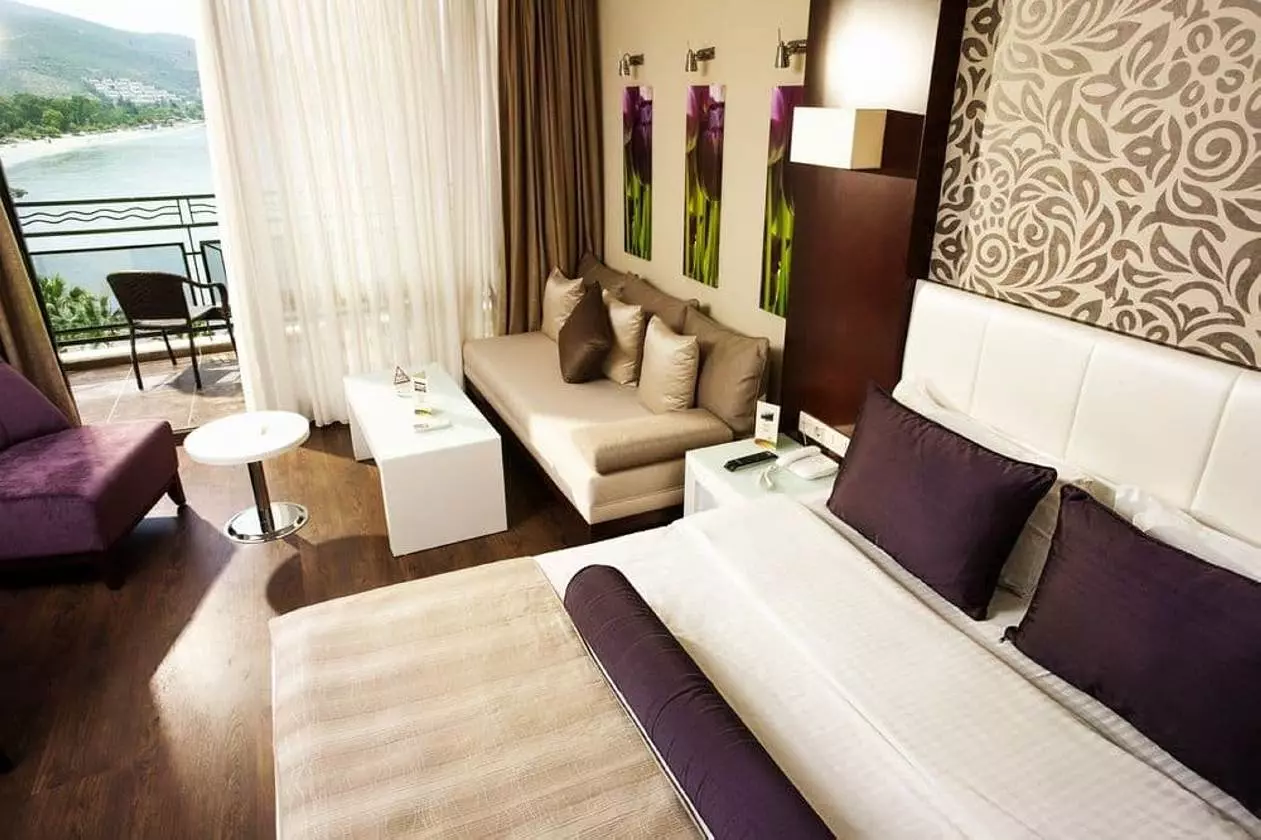 TUSANBEACH_SHABAVIZ (23).jpg